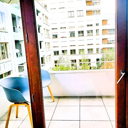 3 Pieces, Paris-stade,parking * Saint-Denis (Seine-Saint-Denis)